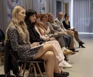 Kobiece oblicza historii. Seminarium "Prezentacja Cyfrowej Kolekcji Historii Kobiet" - 15-16 kwietnia 2024 r. Kobiece oblicza historii. Seminarium "Prezentacja Cyfrowej Kolekcji Historii Kobiet" - 15-16 kwietnia 2024 r.