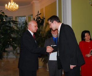 IV Konkurs na Najlepiej Zachowany Zabytek Wiejskiego Budownictwa Drewnianego w województwie podlaskim IV Konkurs na Najlepiej Zachowany Zabytek Wiejskiego Budownictwa Drewnianego w województwie podlaskim