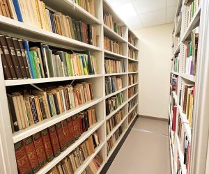 BIBLIOTEKA BIBLIOTEKA