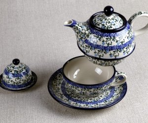 Naczynia z Bolesławca po raz pierwszy z Cepelią na Podlasiu