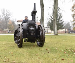 LANZ ACKER-BULLDOG HP 12 KNICKLENKER JUŻ W MUZEUM LANZ ACKER-BULLDOG HP 12 KNICKLENKER JUŻ W MUZEUM