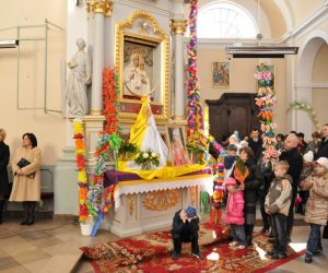 Niedziela Palmowa Rozstrzygnięcie XV Konkursu na Wykonanie Palmy Wielkanocnej Niedziela Palmowa Rozstrzygnięcie XV Konkursu na Wykonanie Palmy Wielkanocnej