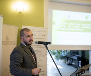 „Parazytozy zwierząt – aktualne zagrożenia – nowe rozwiązania terapeutycznie i profilaktyczne” „Parazytozy zwierząt – aktualne zagrożenia – nowe rozwiązania terapeutycznie i profilaktyczne”