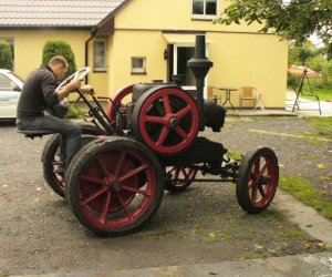 ciągnik LANZ HL 12 z 1925 r ciągnik LANZ HL 12 z 1925 r