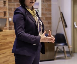 Kobiece oblicza historii. Seminarium "Prezentacja Cyfrowej Kolekcji Historii Kobiet" - 15-16 kwietnia 2024 r. Kobiece oblicza historii. Seminarium "Prezentacja Cyfrowej Kolekcji Historii Kobiet" - 15-16 kwietnia 2024 r.