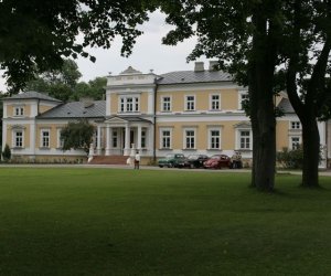 V Międzynarodowy Rajd Pogoni Pojazdów Zabytkowych V Międzynarodowy Rajd Pogoni Pojazdów Zabytkowych