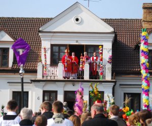 Prezentacja palm na Mszy Świetęj