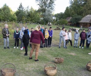 Jesień w polu i zagrodzie. Etnograficzny festiwal kultury ludowej 2022 - fotorelacja Jesień w polu i zagrodzie. Etnograficzny festiwal kultury ludowej 2022 - fotorelacja