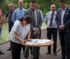 Fotorelacja z podsumowania inwestycji "Remont młyńskiego zbiornika wodnego" połączonego z konferencją "Hydrologiczne uwarunkowania zbiorników wodnych w Województwie Podlaskim"