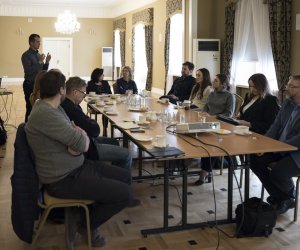 Spotkanie zespołu ds. budowy sektora budownictwa ziemnego Muzeum Rolnictwa im. ks. Krzysztofa Kluka w Ciechanowcu Spotkanie zespołu ds. budowy sektora budownictwa ziemnego Muzeum Rolnictwa im. ks. Krzysztofa Kluka w Ciechanowcu