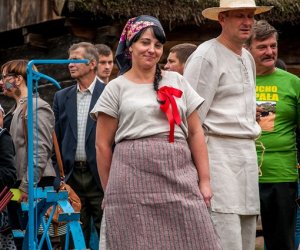 Jesień w polu i zagrodzie