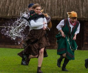 Śmigus-dyngus w Skansenie Śmigus-dyngus w Skansenie