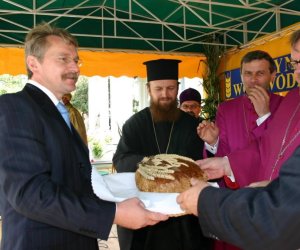 Wojewódzkie Dożynki Ciechanowiec 9 września 2006 roku