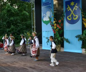 I Międzynarodowy Festiwal Folkloru "Podlaskie Spotkania" I Międzynarodowy Festiwal Folkloru "Podlaskie Spotkania"