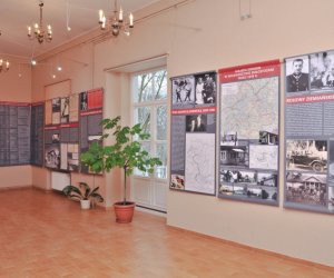 "Zagłada dworów w województwie białostockim po roku 1939"