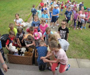 DZIEŃ DZIECKA Z "PRZYJACIÓŁMI Z DZIECIŃSTWA" DZIEŃ DZIECKA Z "PRZYJACIÓŁMI Z DZIECIŃSTWA"