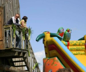 ZIELONE ŚWIĄTKI POD WIATRAKIEM ZIELONE ŚWIĄTKI POD WIATRAKIEM