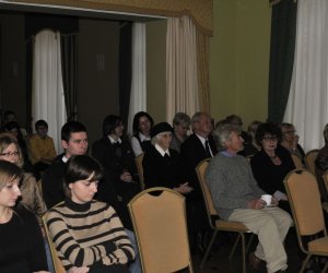 „WYSTAWY, WYSTAWY... NAJCIEKAWSZE EKSPOZYCJE Z OSTATNICH LAT W ZAMKU KRÓLEWSKIM W WARSZAWIE” „WYSTAWY, WYSTAWY... NAJCIEKAWSZE EKSPOZYCJE Z OSTATNICH LAT W ZAMKU KRÓLEWSKIM W WARSZAWIE”