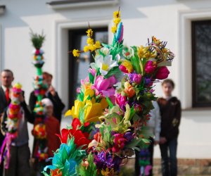 Prezentacja palm na Mszy Świetęj