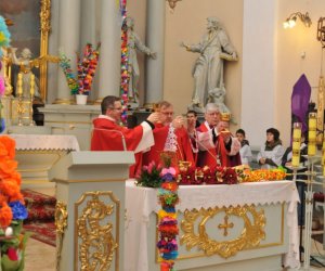 Niedziela Palmowa Rozstrzygnięcie XV Konkursu na Wykonanie Palmy Wielkanocnej Niedziela Palmowa Rozstrzygnięcie XV Konkursu na Wykonanie Palmy Wielkanocnej