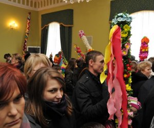 Niedziela Palmowa Rozstrzygnięcie XV Konkursu na Wykonanie Palmy Wielkanocnej Niedziela Palmowa Rozstrzygnięcie XV Konkursu na Wykonanie Palmy Wielkanocnej