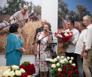Dyrektor Dorota Łapiak odznaczona tytułem "Honorowy Obywatel Ciechanowca" Dyrektor Dorota Łapiak odznaczona tytułem "Honorowy Obywatel Ciechanowca"