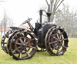 LANZ ACKER-BULLDOG HP 12 KNICKLENKER JUŻ W MUZEUM LANZ ACKER-BULLDOG HP 12 KNICKLENKER JUŻ W MUZEUM