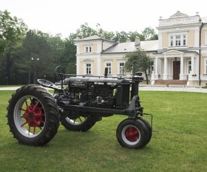 NIECOdziennik Muzealny- FARMALL F 20 NIECOdziennik Muzealny- FARMALL F 20
