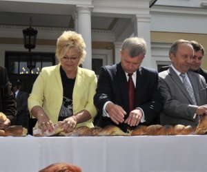 XII Podlaskie Święto Chleba, 12.08.2012 r. XII Podlaskie Święto Chleba, 12.08.2012 r.