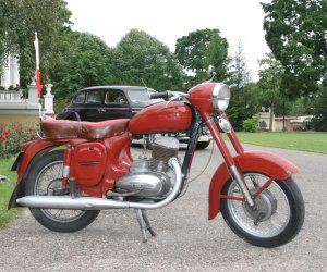 V Międzynarodowy Rajd Pogoni Pojazdów Zabytkowych V Międzynarodowy Rajd Pogoni Pojazdów Zabytkowych