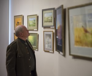 Fotorelacja z wernisażu "Pastelowe wspomnienia: mój makro- i mikroświat" Fotorelacja z wernisażu "Pastelowe wspomnienia: mój makro- i mikroświat"