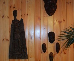 Pamiątki kolonialne "Sztuka czarnego lądu".