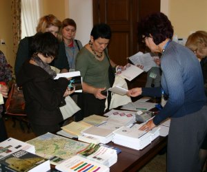 V Sympozjum z cyklu "Warto zapytać o kulturę" V Sympozjum z cyklu "Warto zapytać o kulturę"