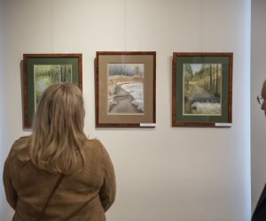 Fotorelacja z wernisażu "Pastelowe wspomnienia: mój makro- i mikroświat" Fotorelacja z wernisażu "Pastelowe wspomnienia: mój makro- i mikroświat"