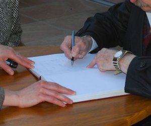 Niecodzienny Gość, Jan hr. Starzeński