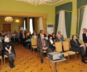 Promocja publikacji pt."Pięćdziesięciolecie Muzeum Rolnictwa im. ks. Krzysztofa Kluka w Ciechanowcu na pisankach w zbiorach Muzeum Pisanki" Promocja publikacji pt."Pięćdziesięciolecie Muzeum Rolnictwa im. ks. Krzysztofa Kluka w Ciechanowcu na pisankach w zbiorach Muzeum Pisanki"