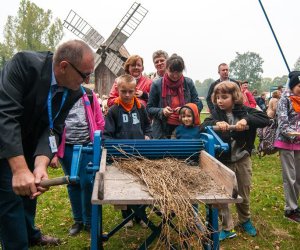 JESIEŃ W POLU I ZAGRODZIE JESIEŃ W POLU I ZAGRODZIE