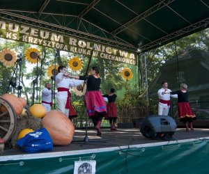JESIEŃ W POLU I ZAGRODZIE w ramach Europejskich Dni Dziedzictwa 18 września 2016 r. JESIEŃ W POLU I ZAGRODZIE w ramach Europejskich Dni Dziedzictwa 18 września 2016 r.