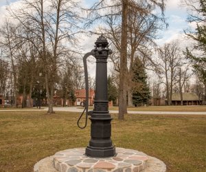 „Restauracja obiektów zespołu pałacowo-parkowego wraz z konserwacją muzealiów Muzeum Rolnictwa im. Ks. Krzysztofa Kluka w Ciechanowcu” „Restauracja obiektów zespołu pałacowo-parkowego wraz z konserwacją muzealiów Muzeum Rolnictwa im. Ks. Krzysztofa Kluka w Ciechanowcu”