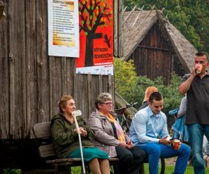 Jesień w polu i zagrodzie