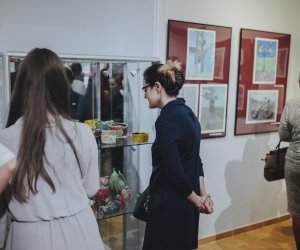 TWÓRCZOŚĆ UCZNIÓW OGÓLNOKSZTAŁCĄCEJ SZKOŁY SZTUK PIĘKNYCH PO RAZ CZWARTY W MUZEUM ROLNICTWA TWÓRCZOŚĆ UCZNIÓW OGÓLNOKSZTAŁCĄCEJ SZKOŁY SZTUK PIĘKNYCH PO RAZ CZWARTY W MUZEUM ROLNICTWA