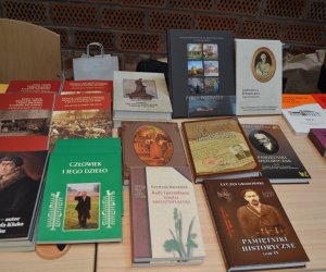 Dzień książki akademickiej i naukowej w Białymstoku 2017 Dzień książki akademickiej i naukowej w Białymstoku 2017