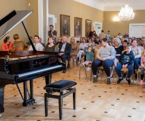 Koncert „Z klasyką przez Polskę” 25. kwietnia 2024 r. - fotorelacja Koncert „Z klasyką przez Polskę” 25. kwietnia 2024 r. - fotorelacja