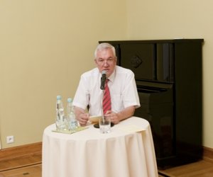 "Podlasie Nadbużańskie" - konferencja z okzji 500-lecia Powstania Województwa Podlaskiego "Podlasie Nadbużańskie" - konferencja z okzji 500-lecia Powstania Województwa Podlaskiego