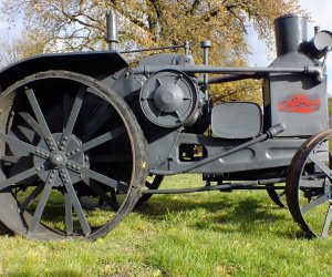 NIECodziennik Muzealny - Ciągnik Oil-Pull X 25-40 – ciągnik na naftę z wodą!