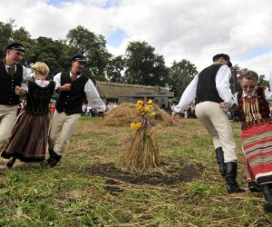 XII Podlaskie Święto Chleba, 12.08.2012 r. XII Podlaskie Święto Chleba, 12.08.2012 r.