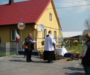 Zwyczaj święcenia pól – dawniej i dzisiaj… Zwyczaj święcenia pól – dawniej i dzisiaj…