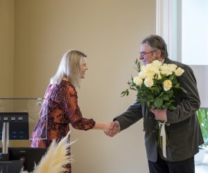Fotorelacja z wernisażu "Pastelowe wspomnienia: mój makro- i mikroświat" Fotorelacja z wernisażu "Pastelowe wspomnienia: mój makro- i mikroświat"
