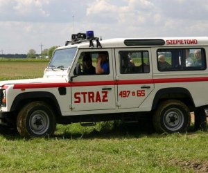 ZIELONE ŚWIĄTKI POD WIATRAKIEM ZIELONE ŚWIĄTKI POD WIATRAKIEM