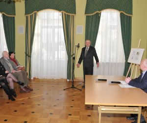 Promocja wydawnictwa posesyjnego "Anna ks. Jabłonowska i ks. Krzysztof Kluk - ludzie, którzy wyprzedzili swóją epokę". Promocja wydawnictwa posesyjnego "Anna ks. Jabłonowska i ks. Krzysztof Kluk - ludzie, którzy wyprzedzili swóją epokę".